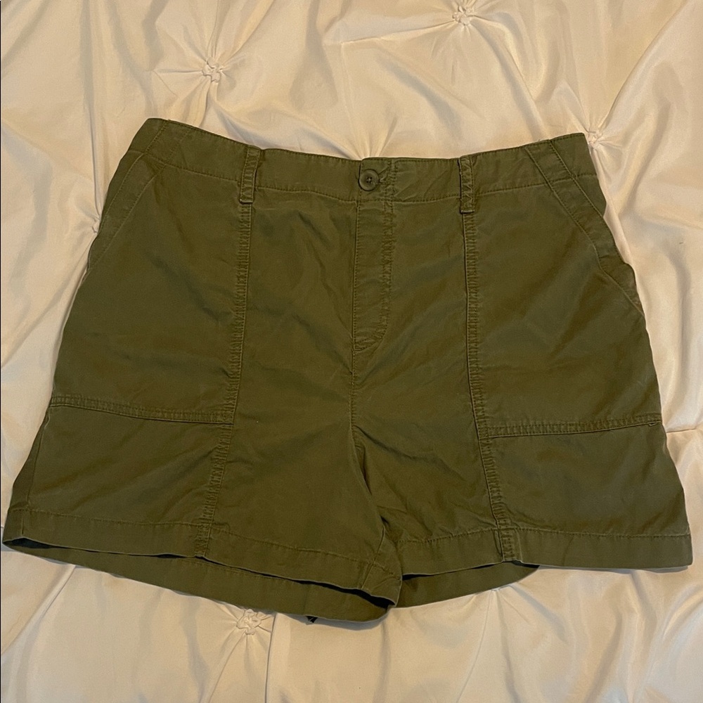 LOFT Olive Cargo Women's Shorts